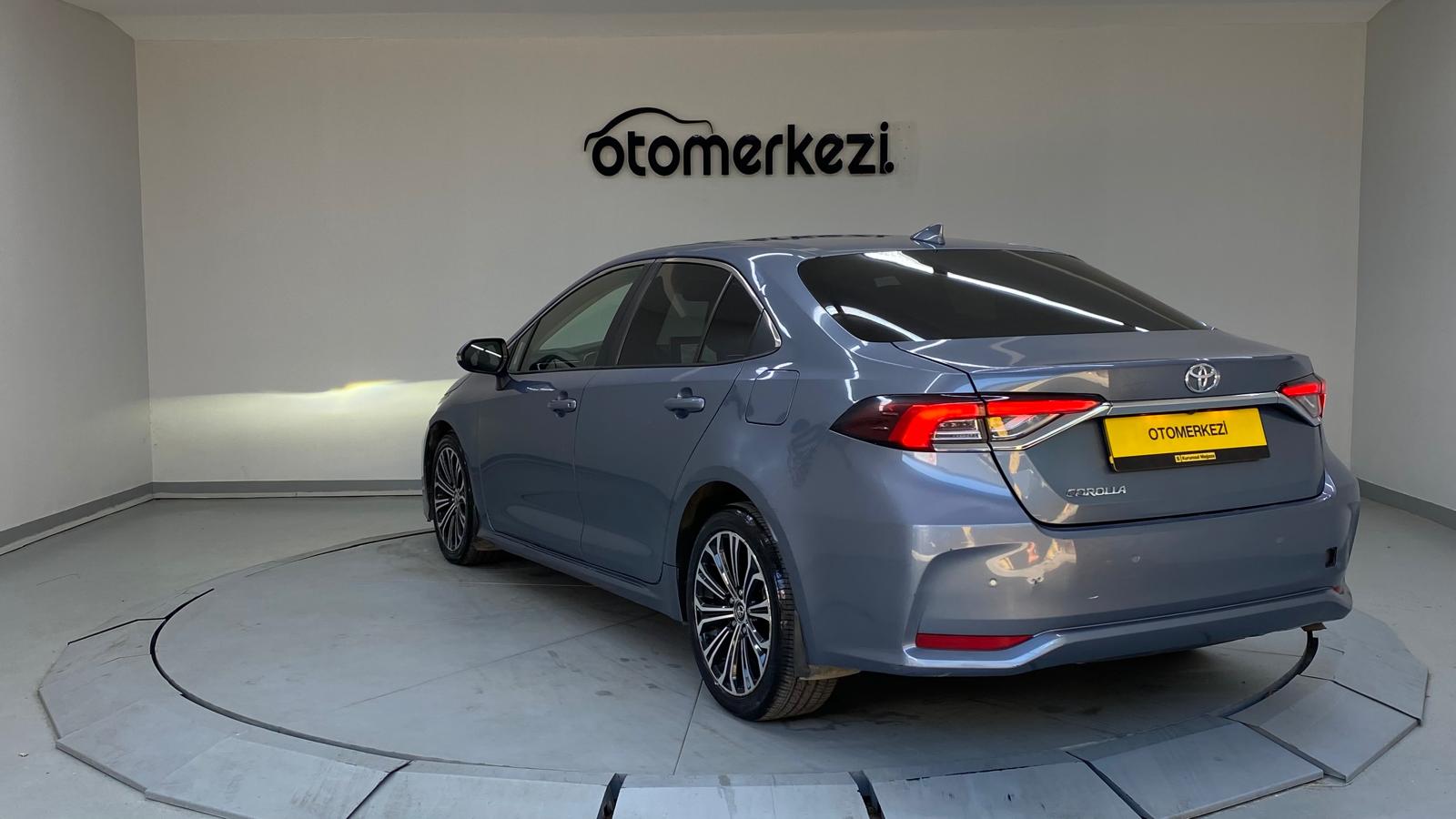 TOYOTA COROLLA 8